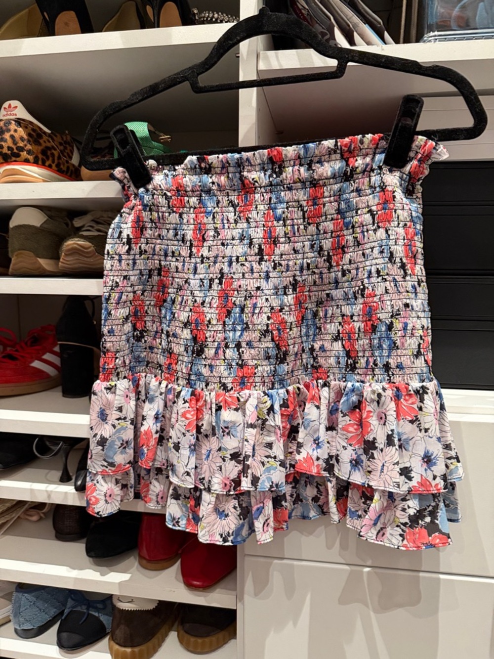 Veronica Beard White Mini Skirt with Coral & Blue Floral size 10